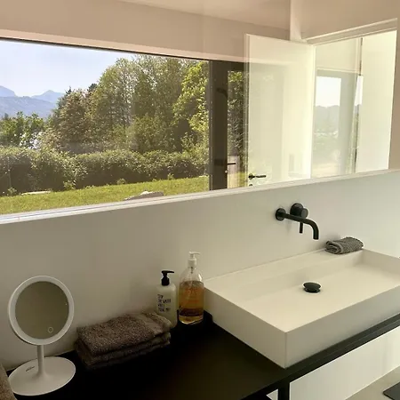 Apartman Traumsee Am Traunsee In Mit 180 Grad See- Und Traunsteinblick