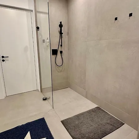 Traumsee Am Traunsee In Mit 180 Grad See- Und Traunsteinblick Gmunden